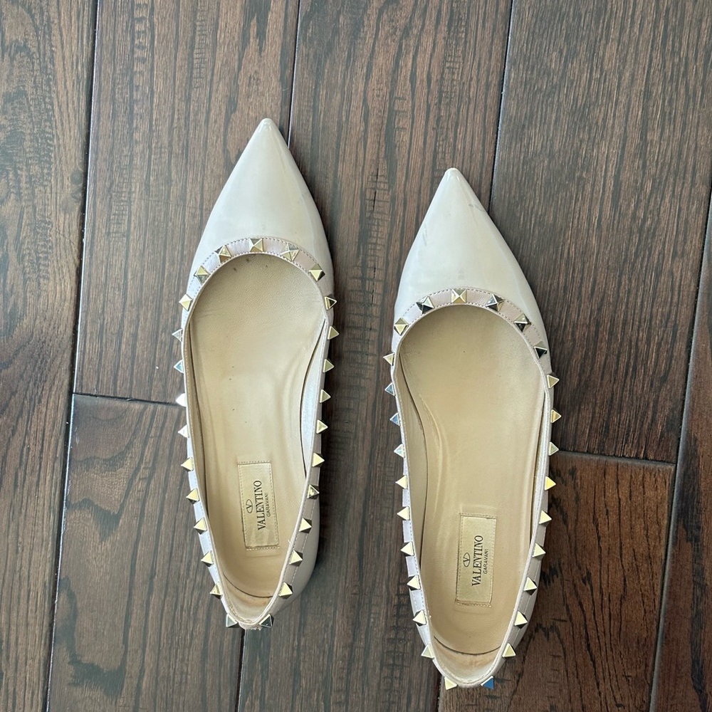 Valentino Women's Cream rock Stud Flats